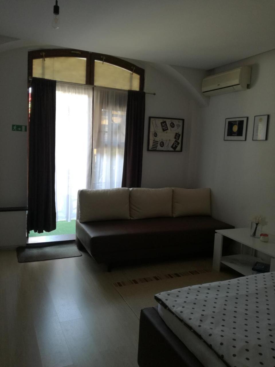 Guesthouse Coco Slavonski Brod Exterior foto